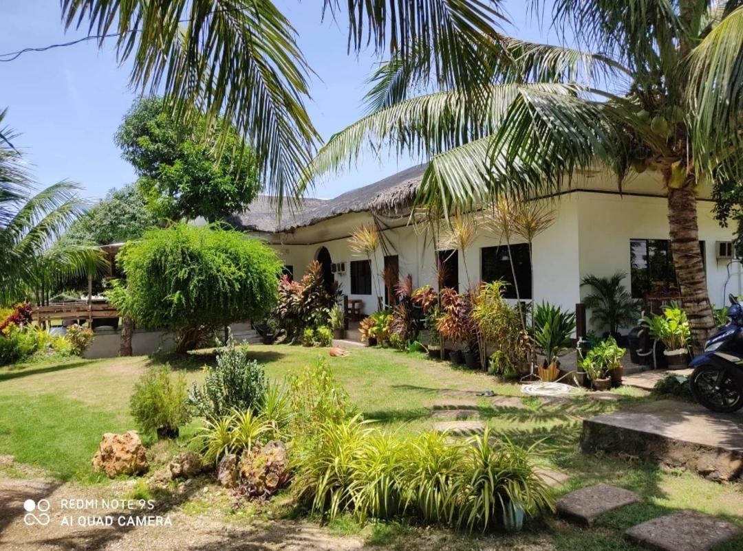 Apoestin Homestay Сикихор Экстерьер фото